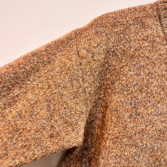 Vintage Woolrich Wool V-Neck Leaf Detail Khaki Sweater Women’s Size Medium - Picture 4 of 12